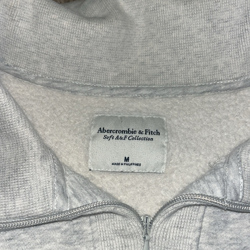 Abercrombie & Fitch Gray Sweatshirt - Picture 3 of 3